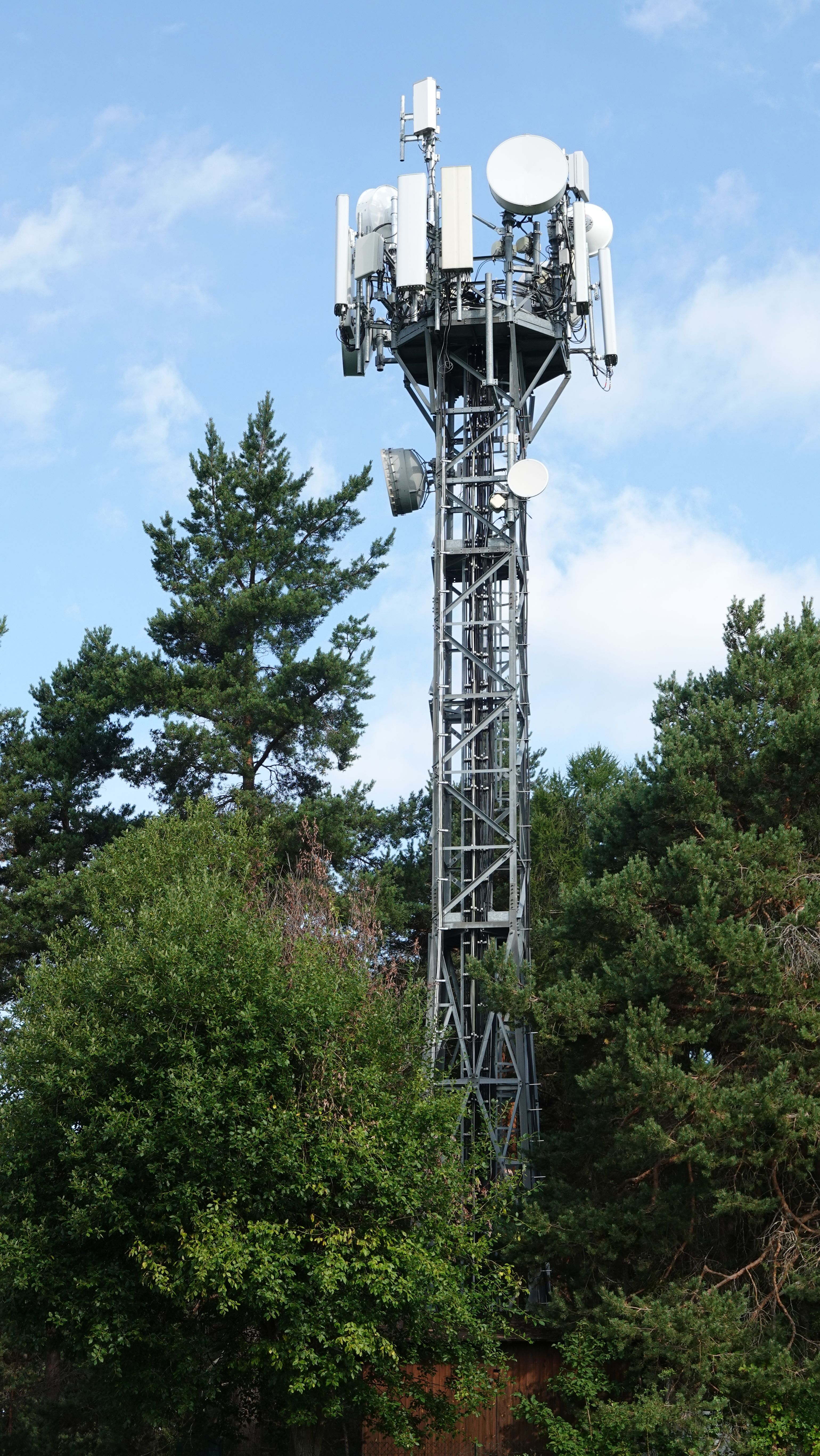 Die Antennen im August 2025 von Südosten aus gesehen