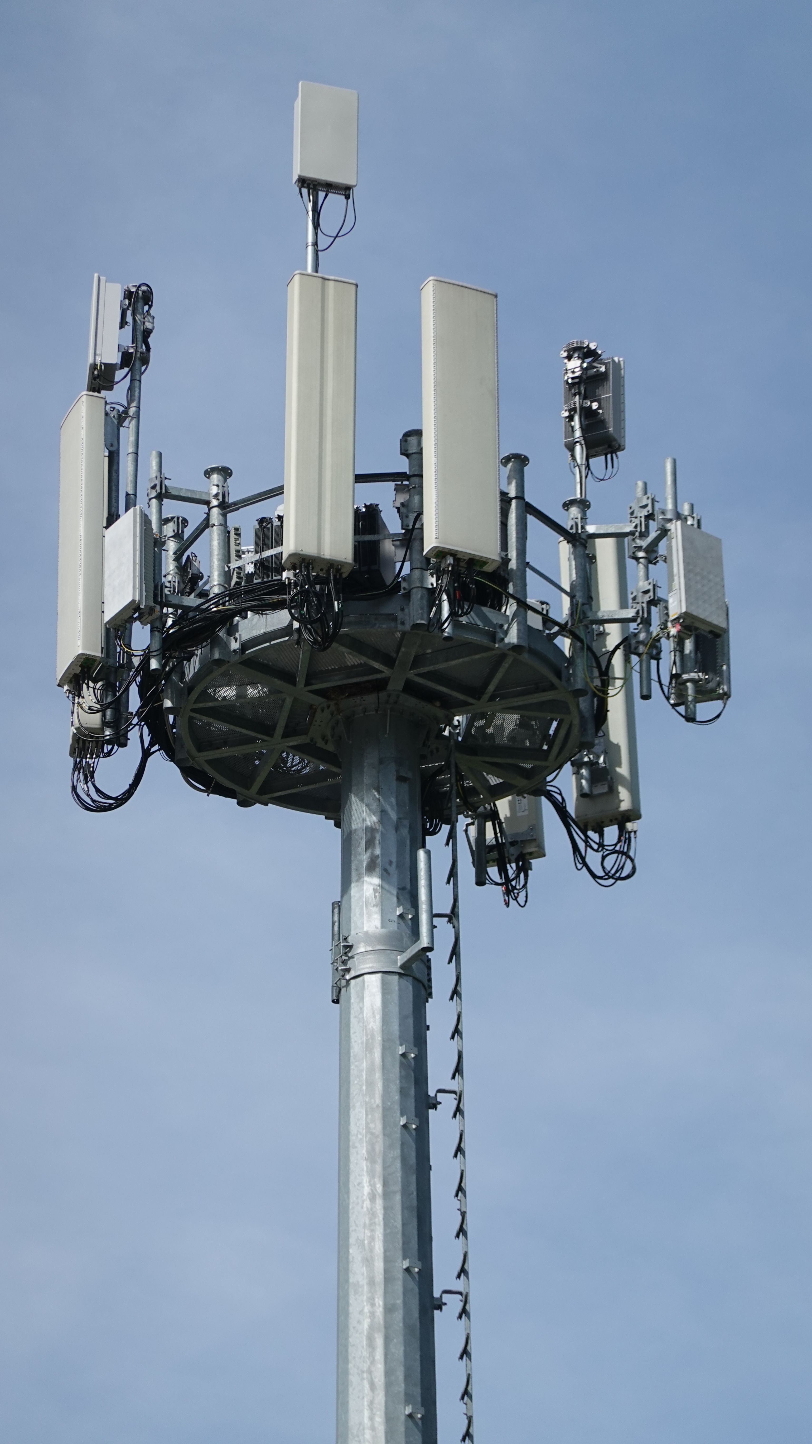 Die Antennen im April 2025