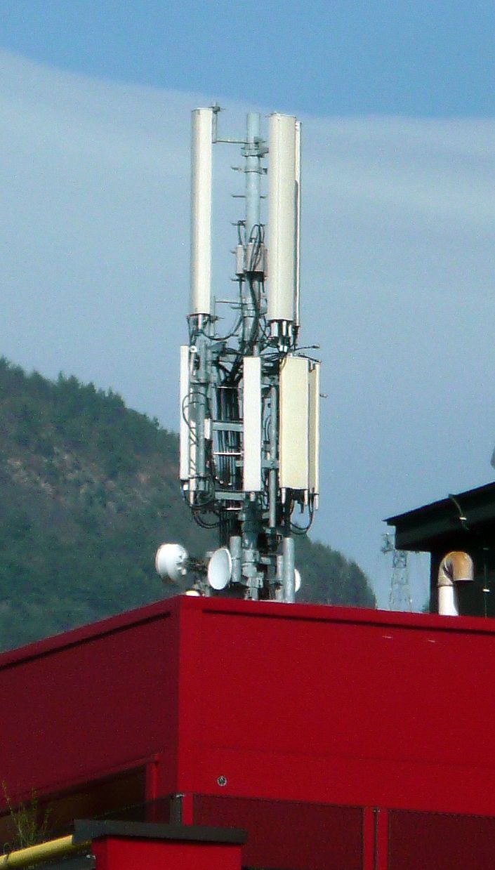 Mit den Antennen von Wind im März 2012