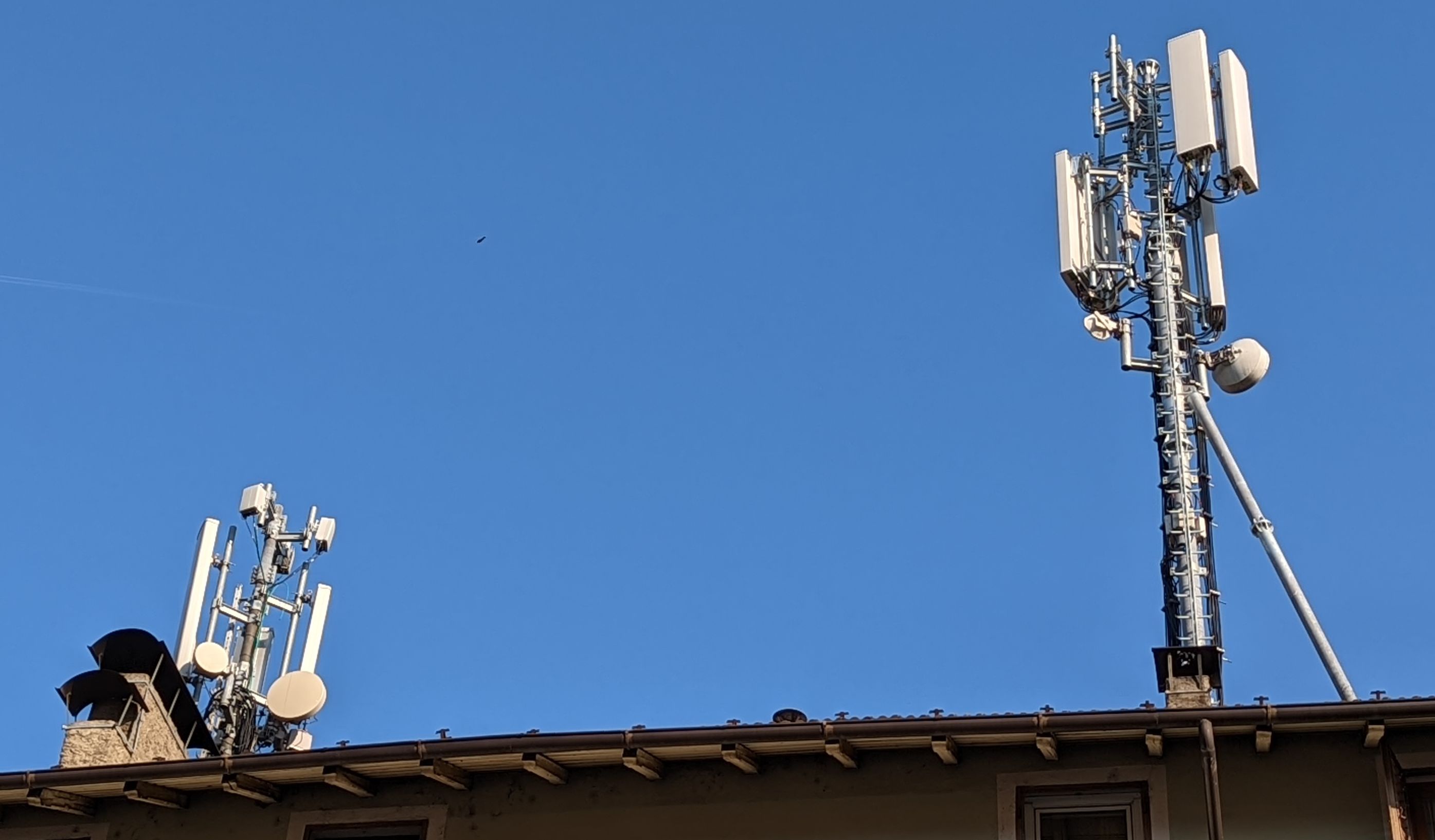 Die Anlage im April 2022 mit den Antennen von Tim