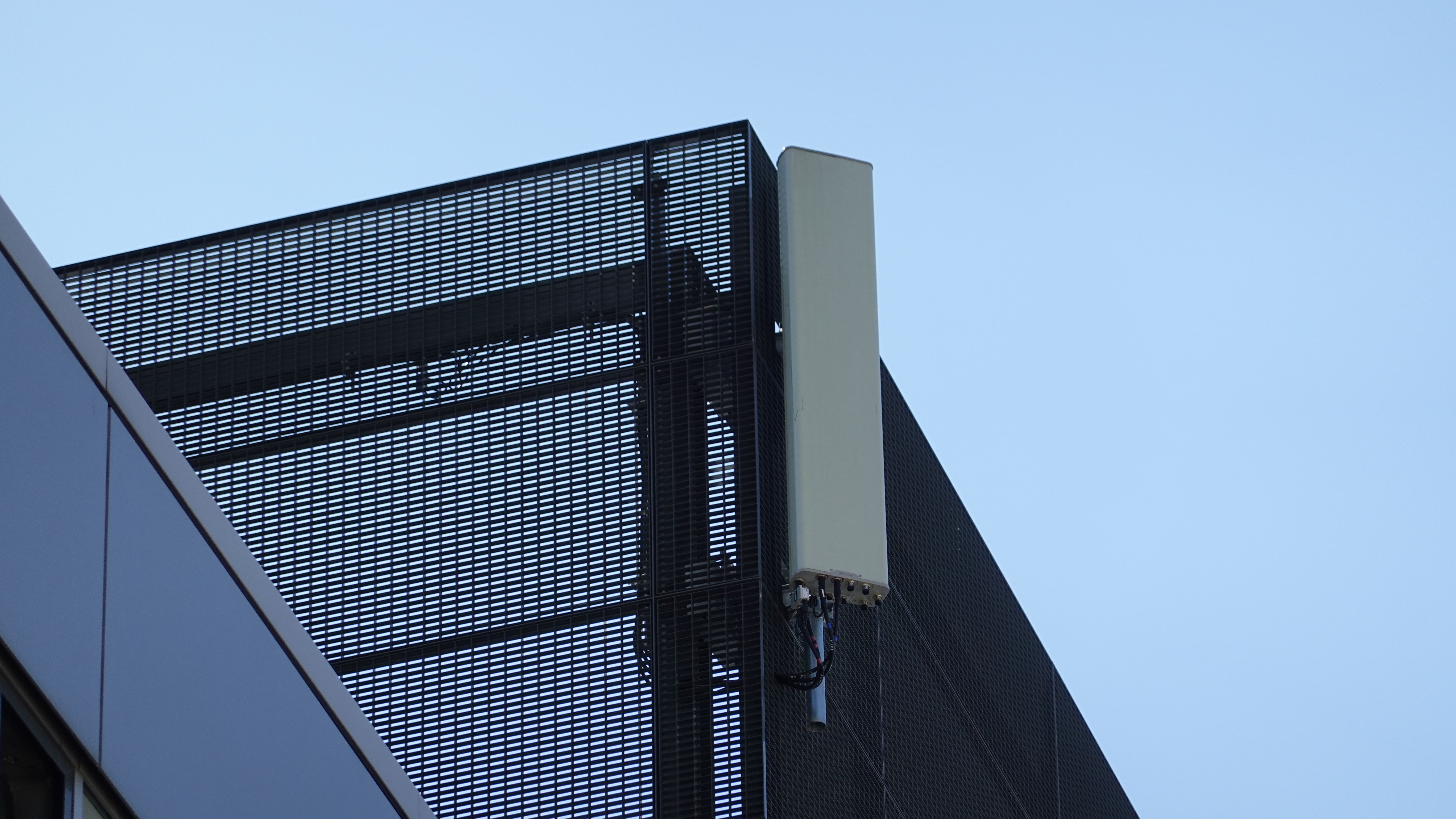 Die Antenne von Tim am Neubau in Richtung Westen, Sektor 42