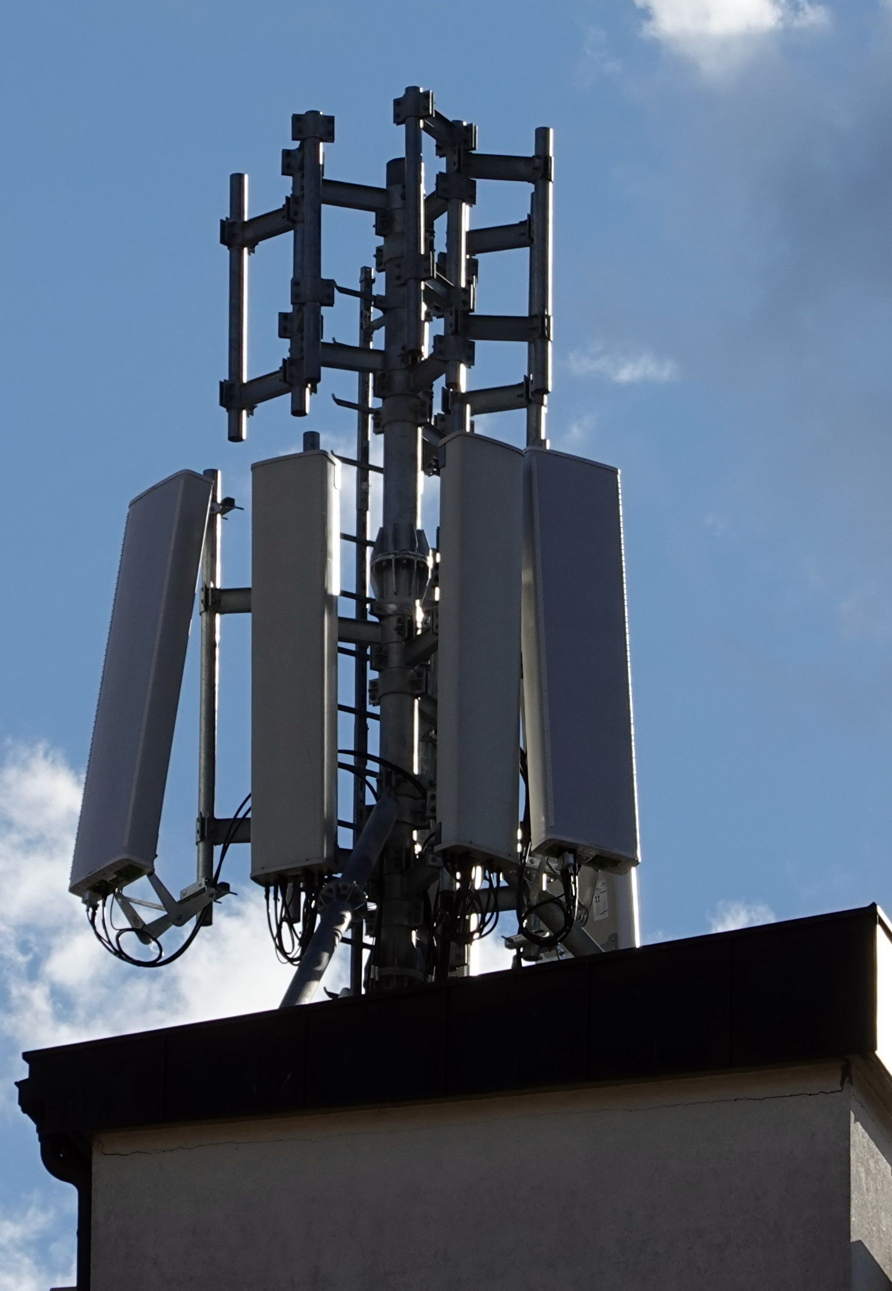 Die Antennen von Vodafone mit Tim im Juli 2021