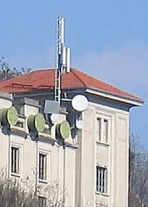 Die Antennen auf dem Wasserschloss des E-Werks in Kardaun