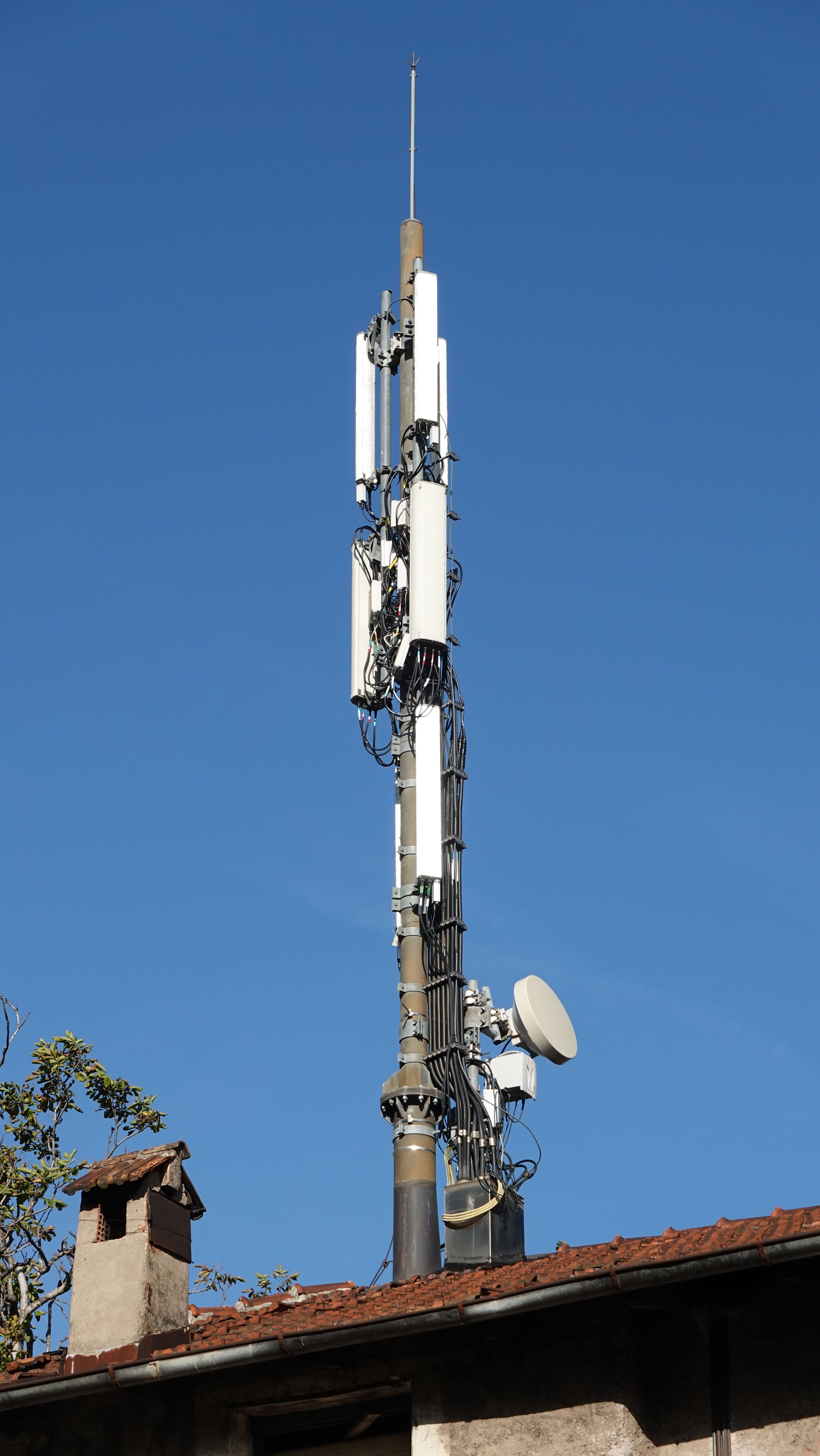 Die Antennen im September 2023: Vodafone benutzt die ehemaligen Antennen von Tim.
