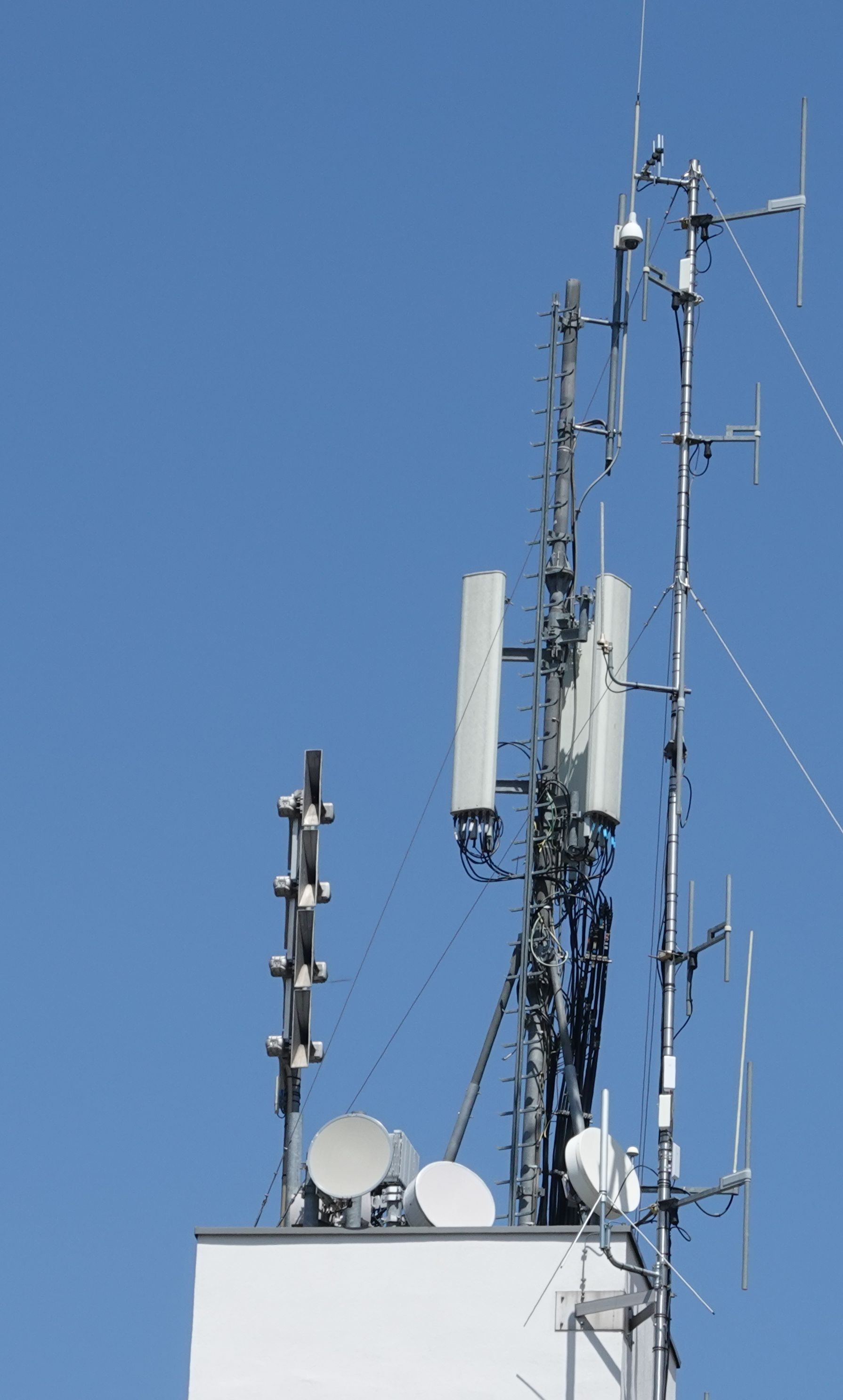 Die Antennen von Wind3 im Juni 2021. H3G ist abgebaut.