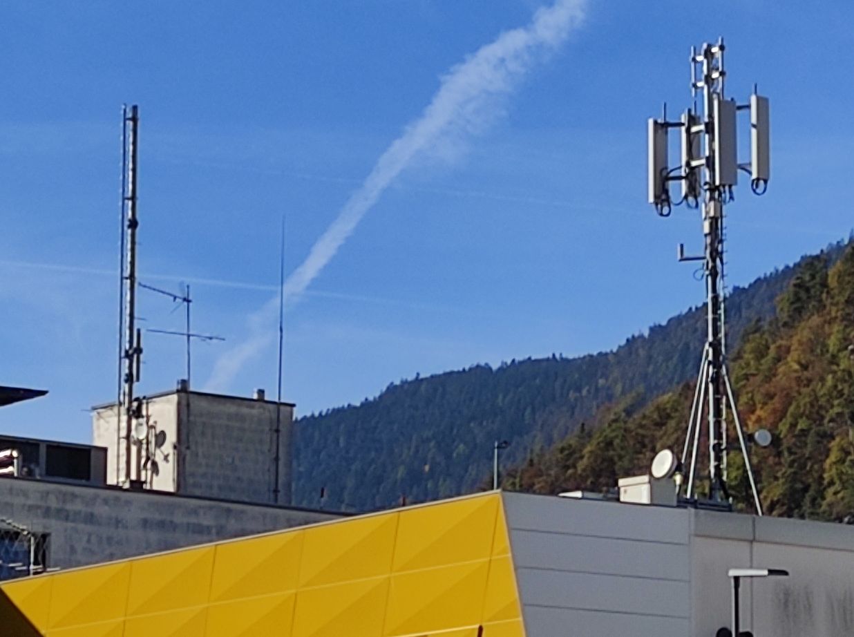 Die zusammengelegten Antennen von Tim und Vodafone im Oktober 2021. Foto Stefan R.