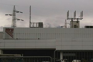 links Tim, rechts Vodafone (mit den Auslegern, bis Anfang 2006) 