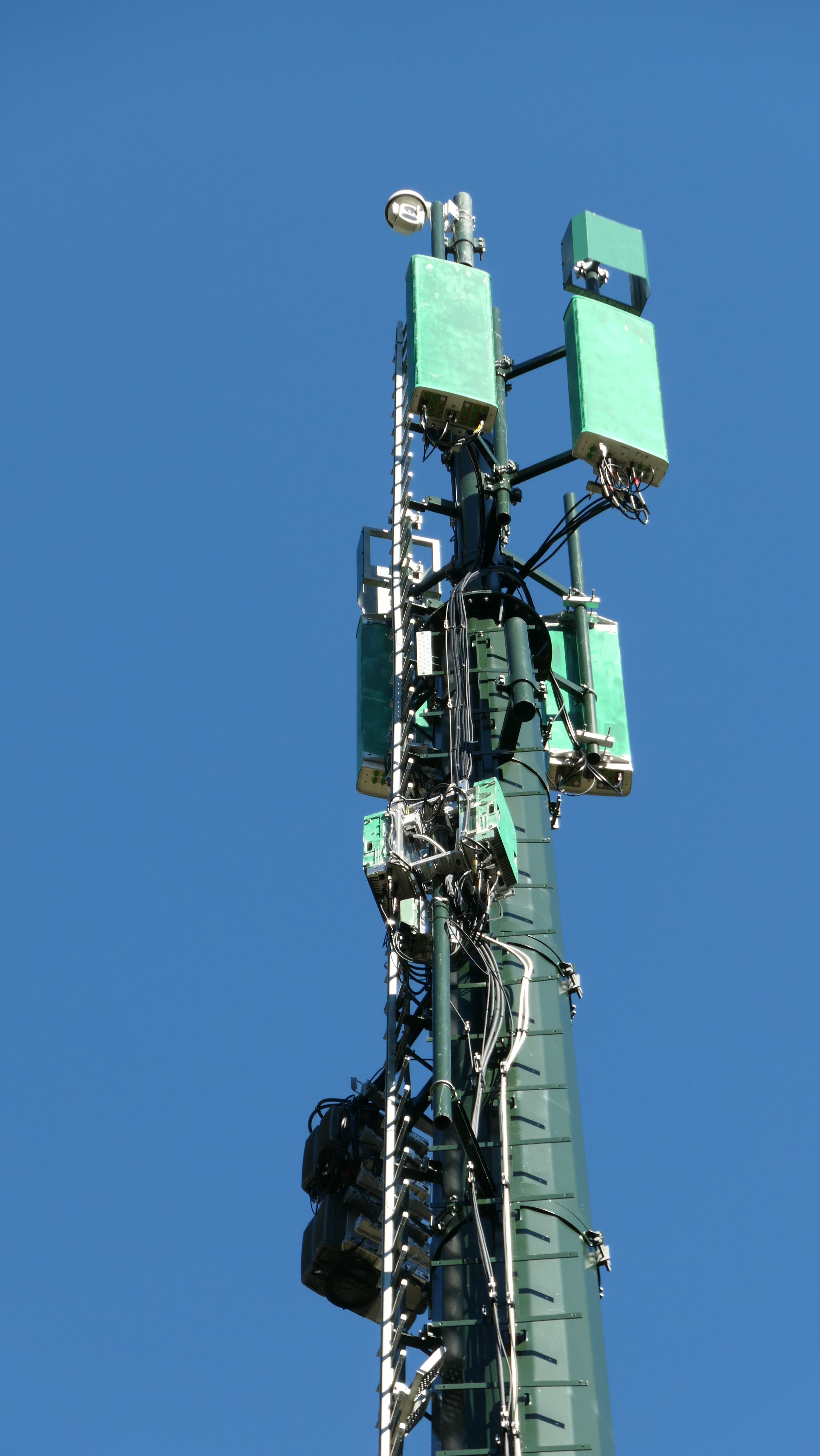 Die Antennen in Richtung Südden im September 2026