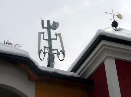 Die Antennen von H3G auf dem Hotel al Sole