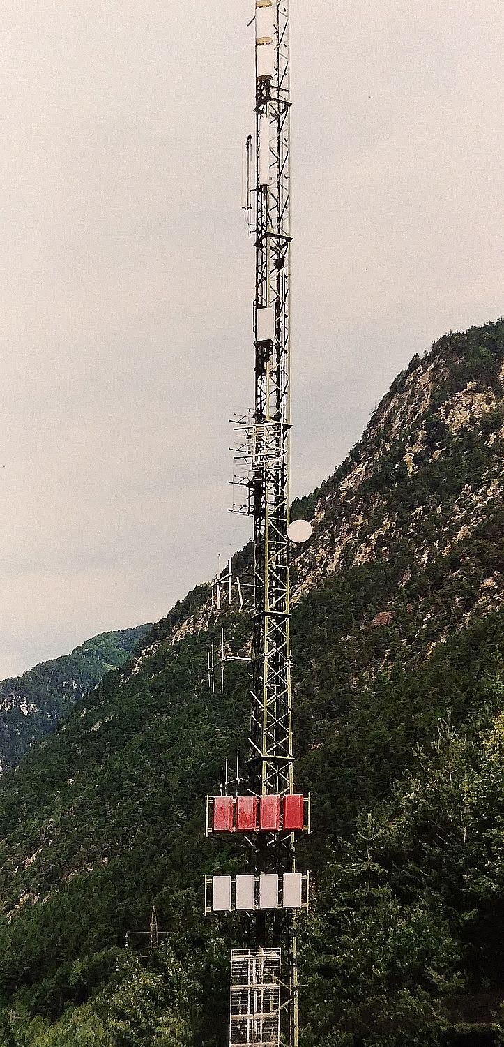 Die Anlage im Juli 2000 mit Wind