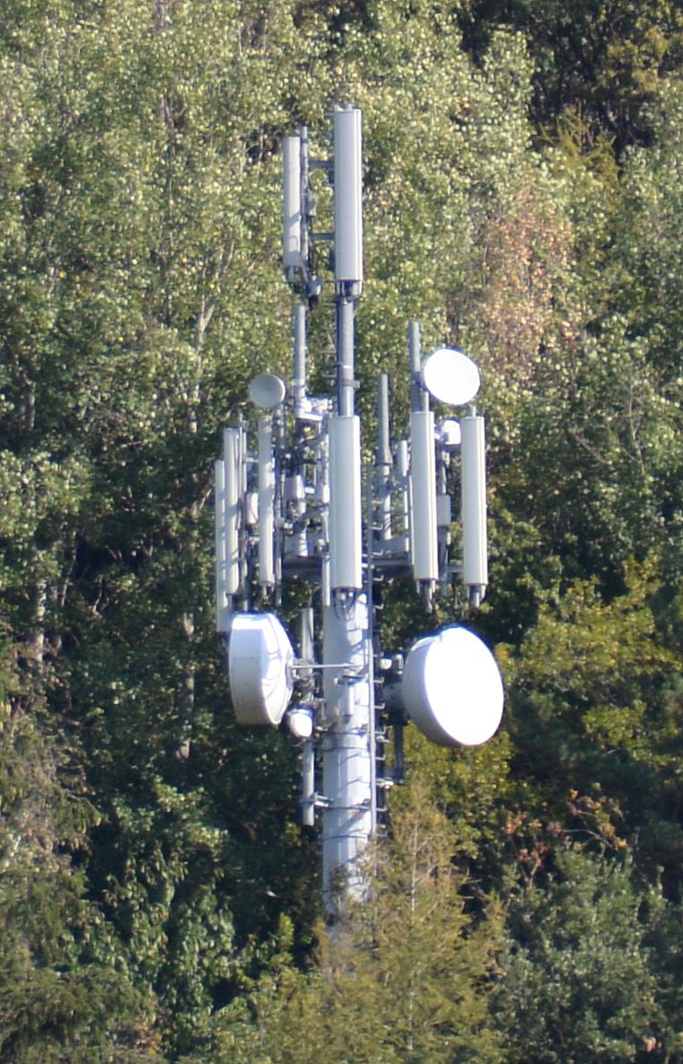 Die Anlage mit den Antennen der 3 Betreiber im August 2018
