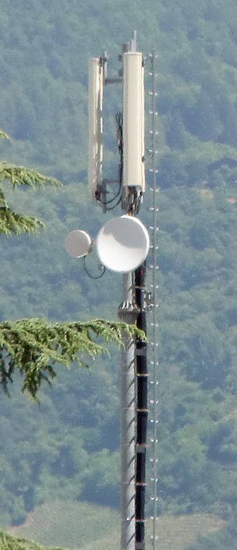 Die Antennen von Tre im Mai 2014