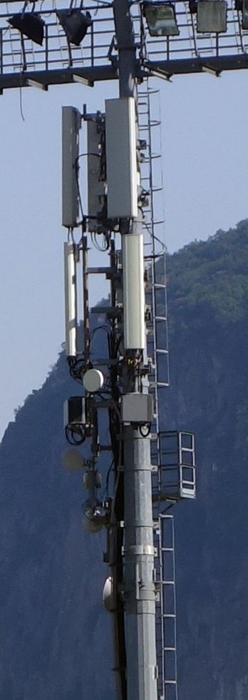 Die Antennen von Wind und Vodafone im August 2019