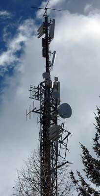 Die Anlage mit den Antennen von Tre (Herbst 2012)
