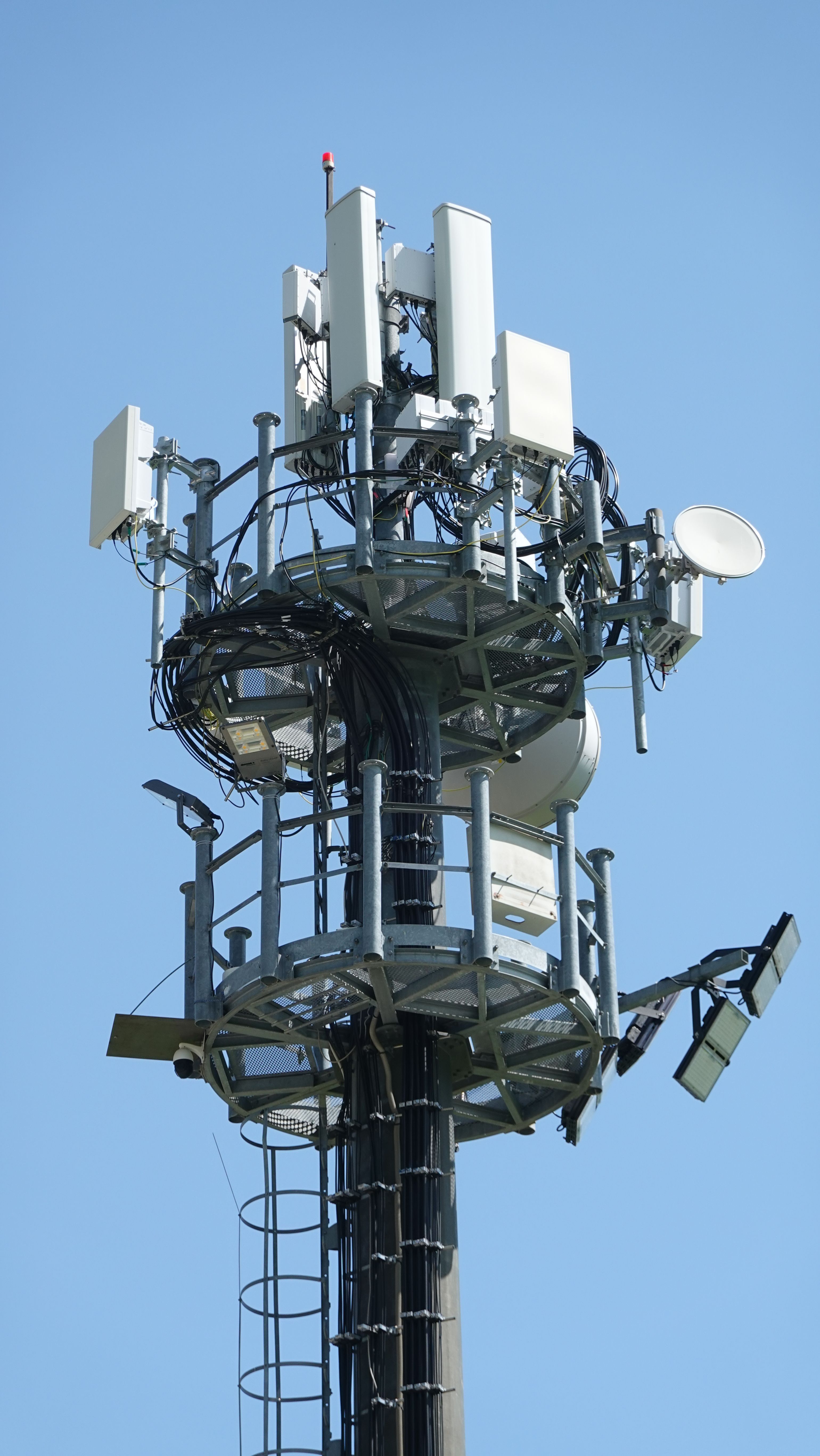 Die Antennen im Juni 2025