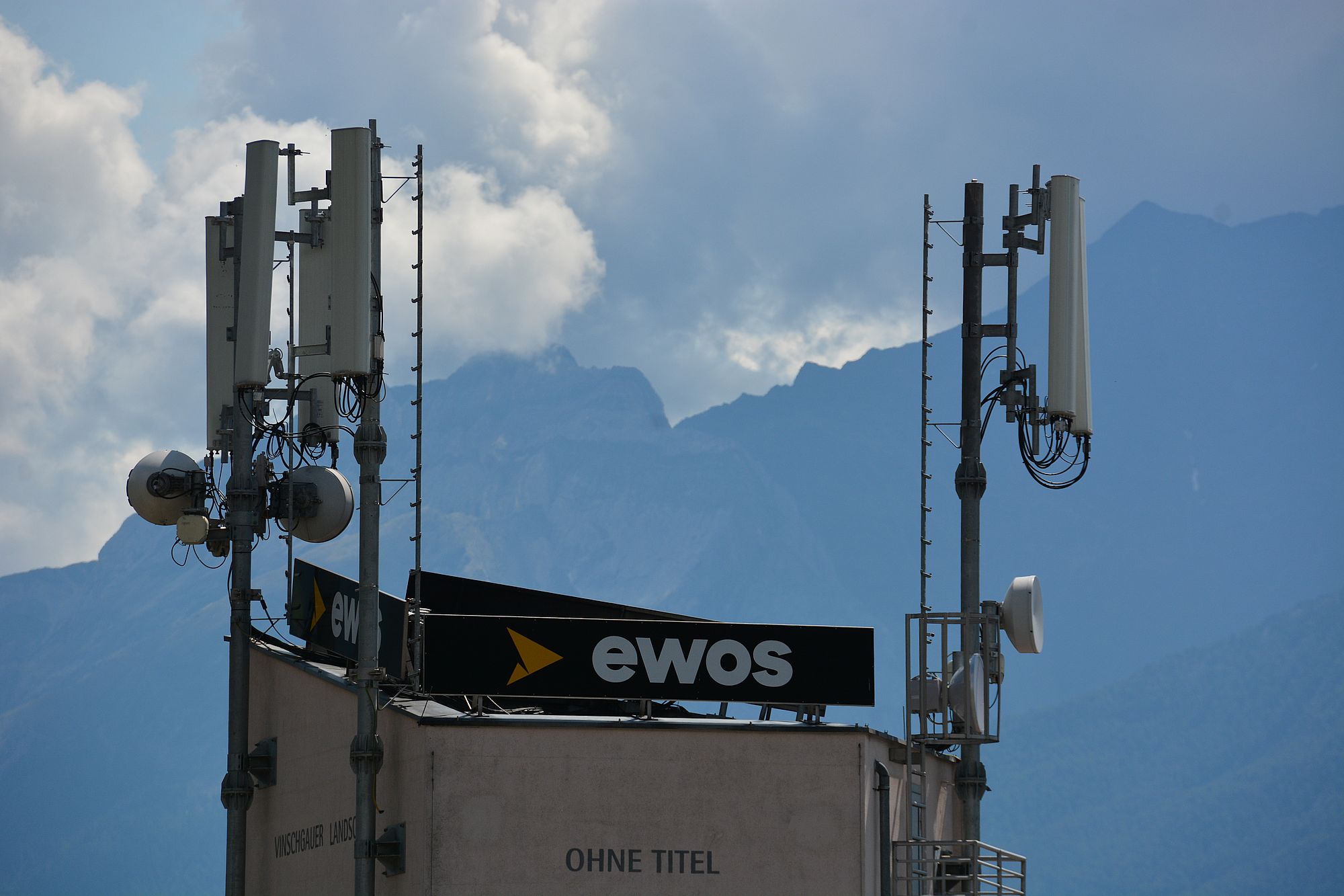 Die Antennen von Tim und Vodafone im August 2018