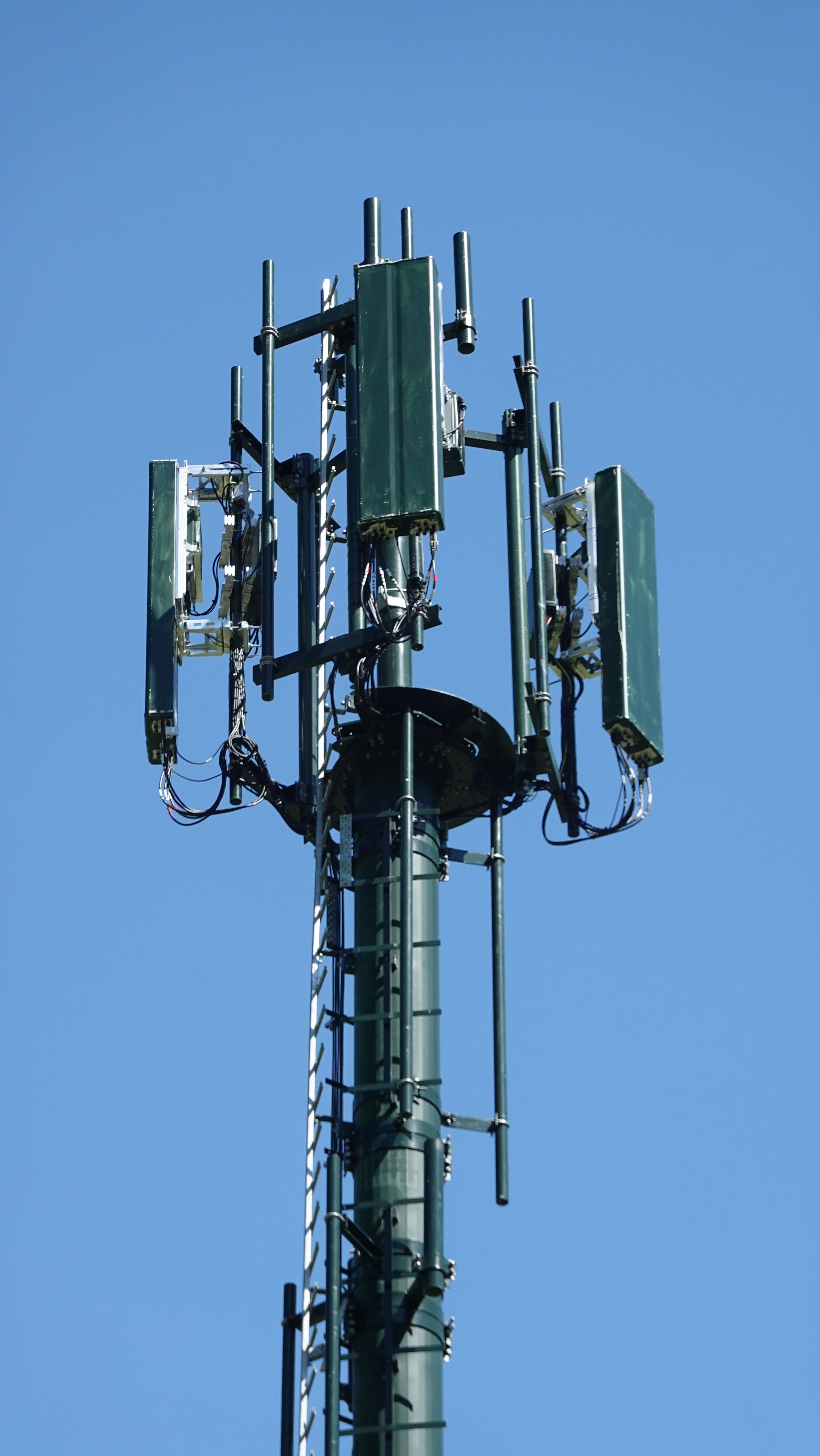 Die Antennen im April 2026