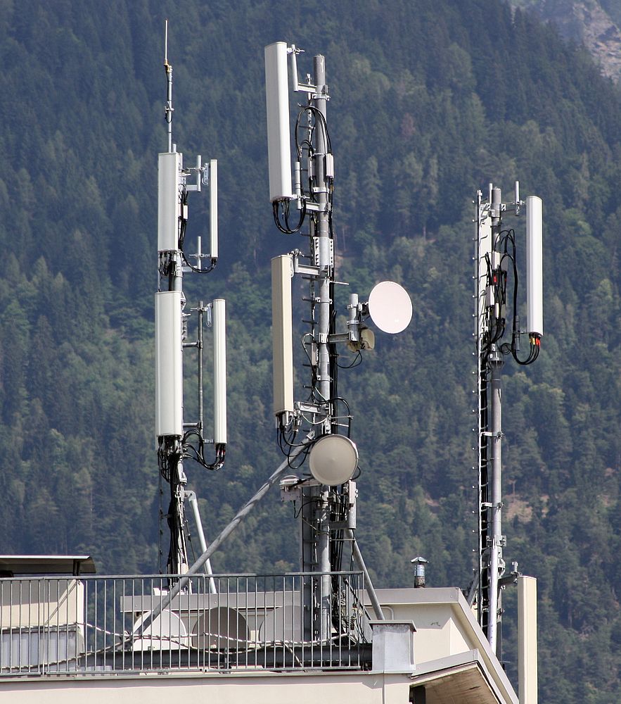 Die Antennen der 3 Betreiber im Juli 2017. Foto Alex Ties