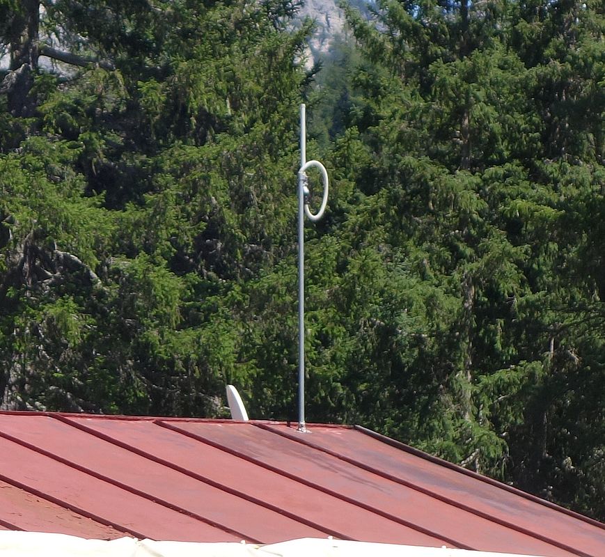 Die Antenne auf dem Hausdach im Juli 2017