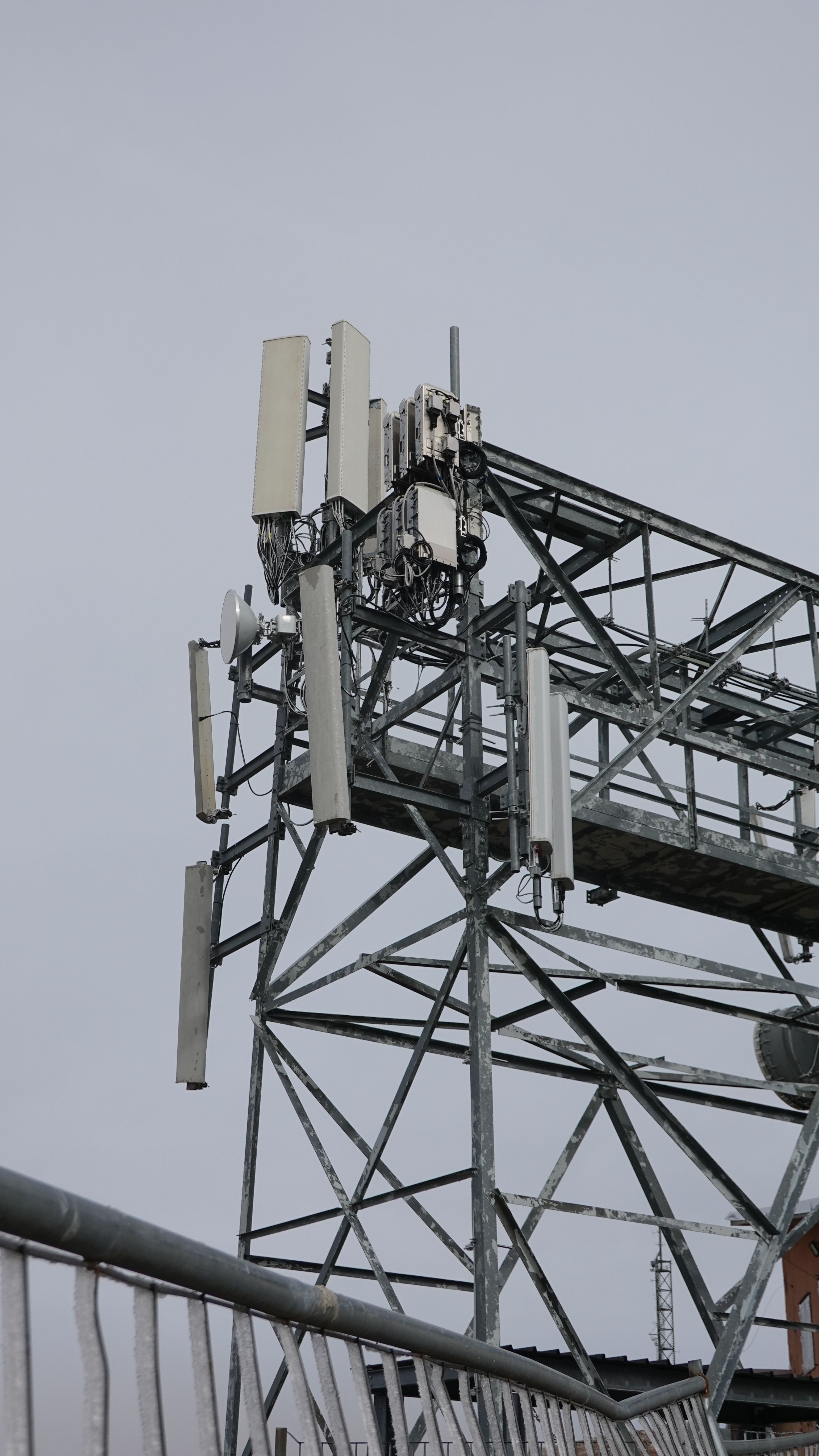 Die Antennen in Richtung Süden im Oktober 2025