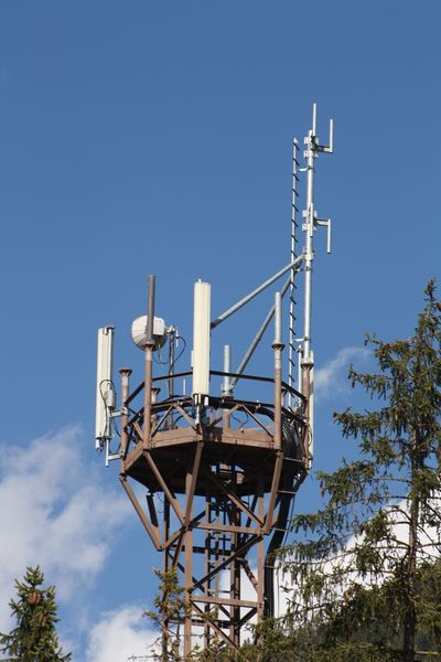 Die Antennen von Wind auf dem ehemaligen Masten von Vodafone. Foto Alex Ties