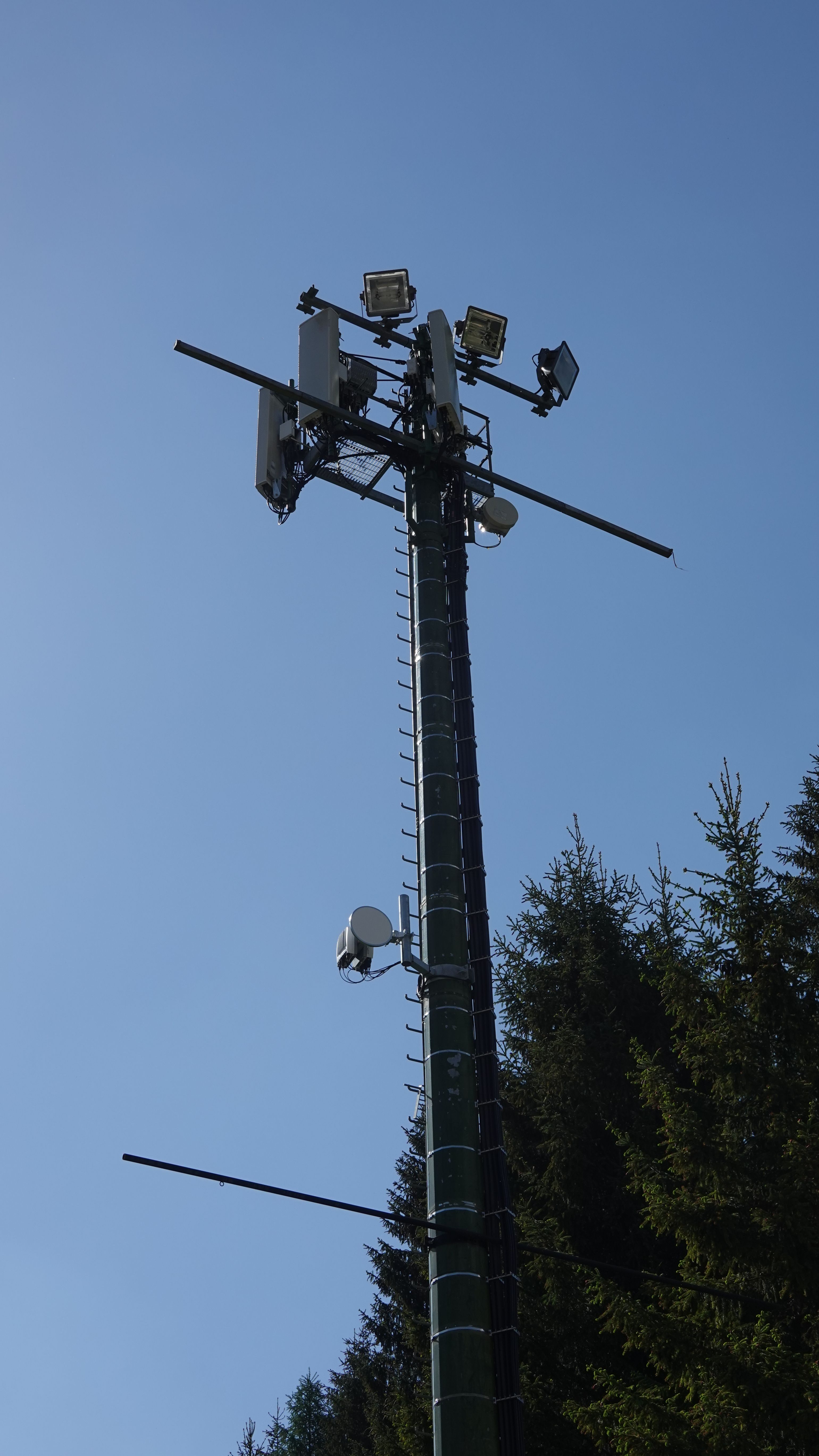 Die Antennen von Westen aus gesehen im Mai 2026