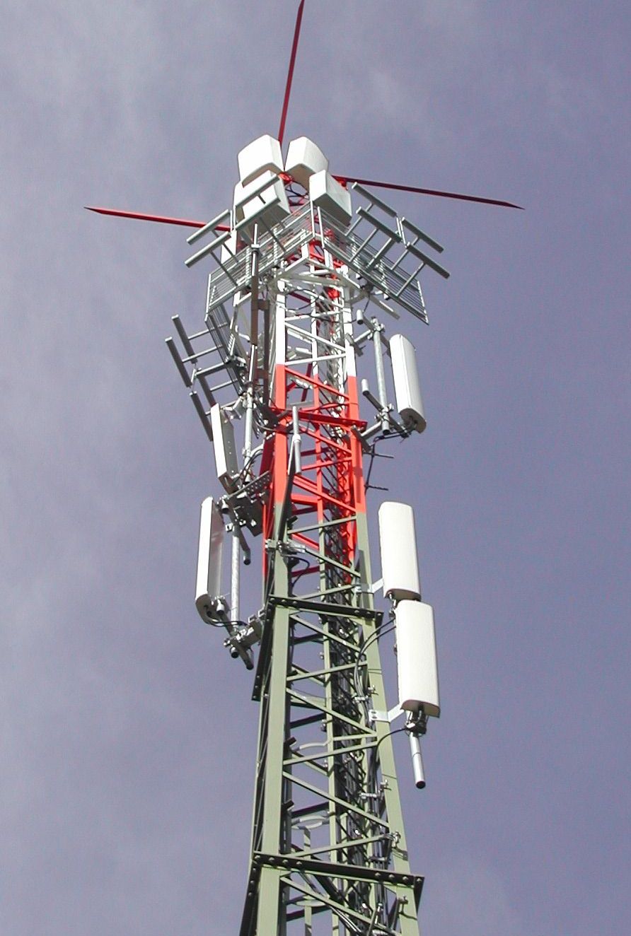 Die Anlage im Oktober 2002 mit Vodafone und Wind