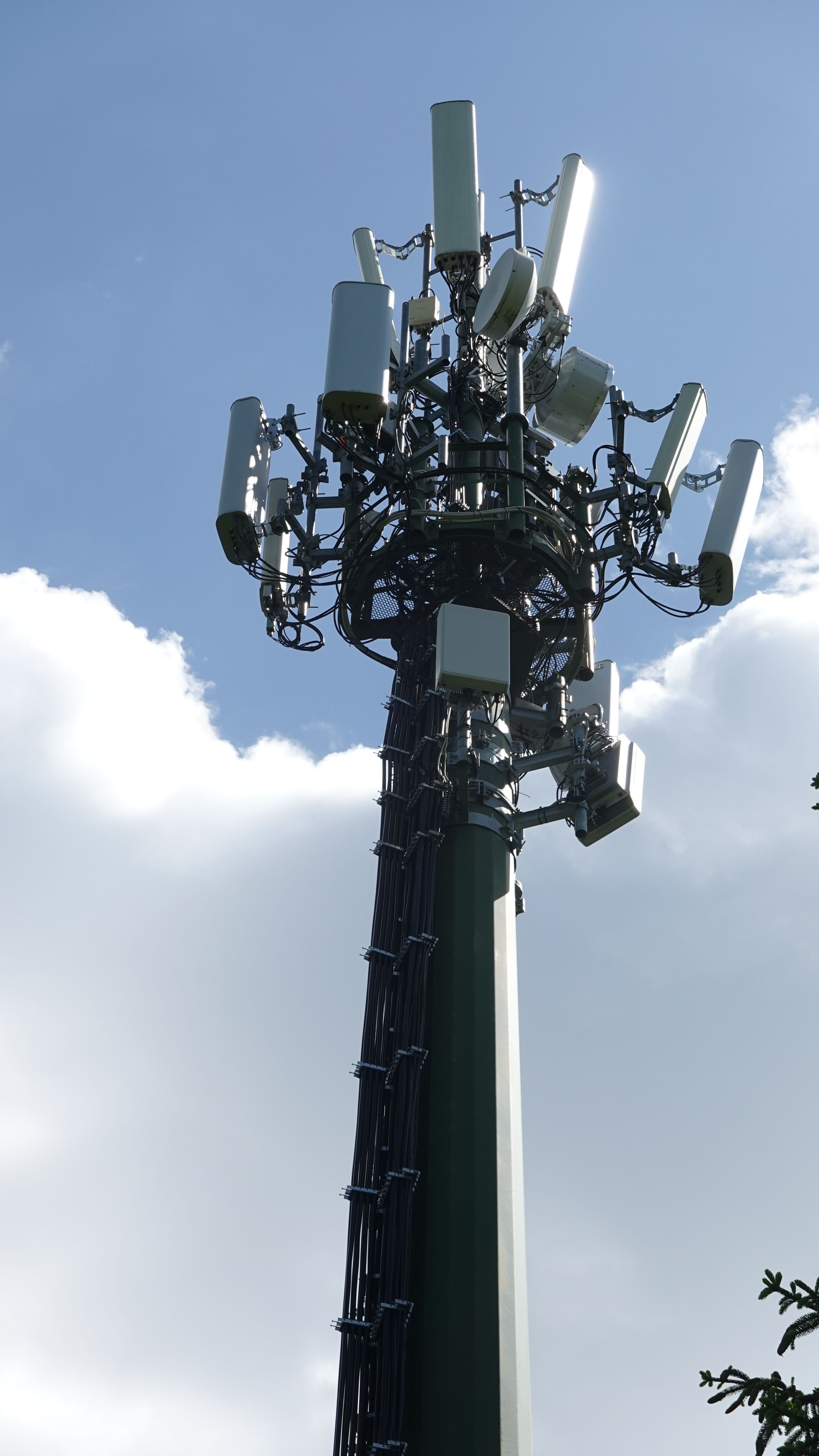 Die Antennen im Mai 2026 von Nordosten aus gesehen