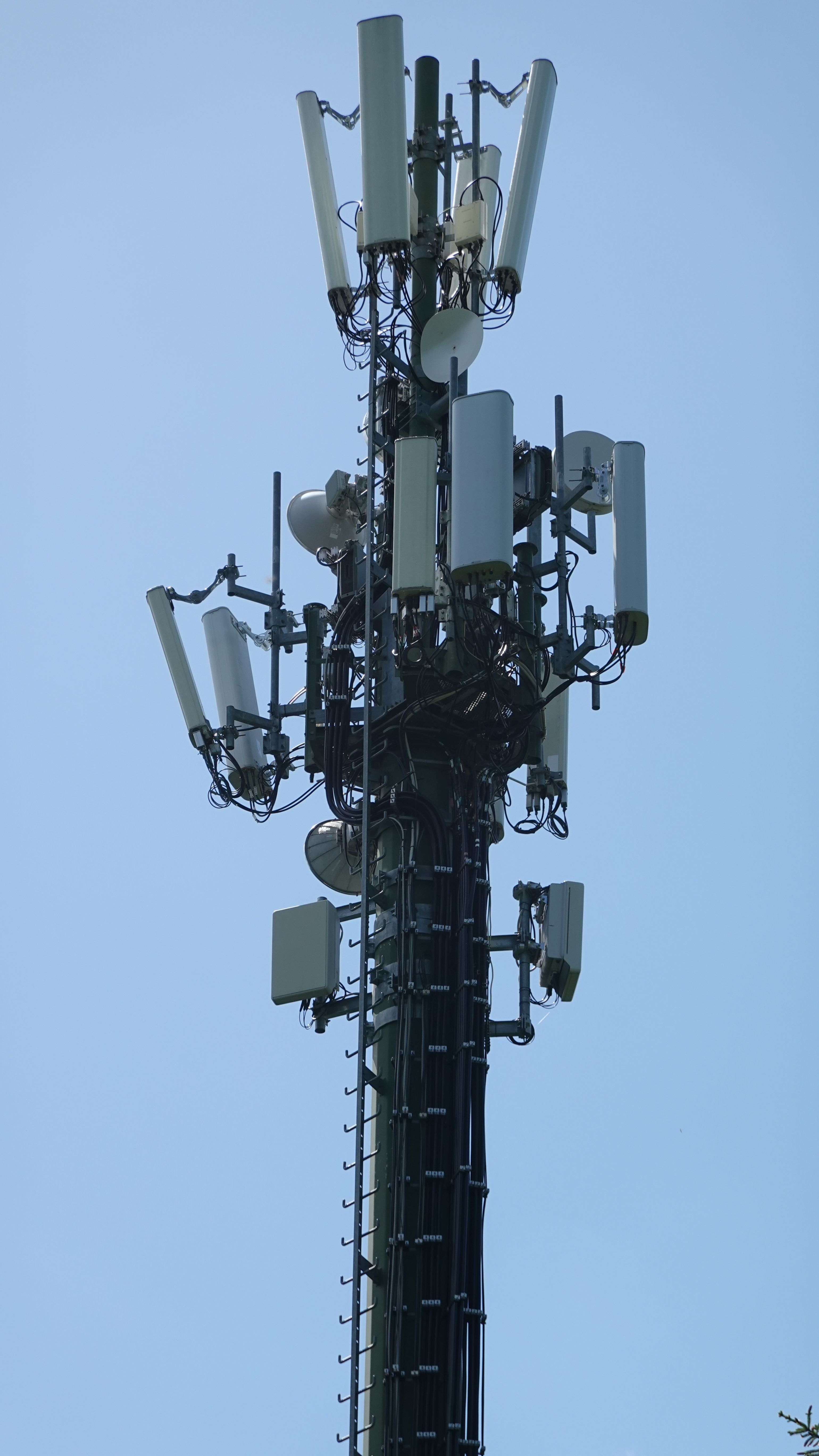 Die Antennen im Mai 2026 von Osten aus gesehen