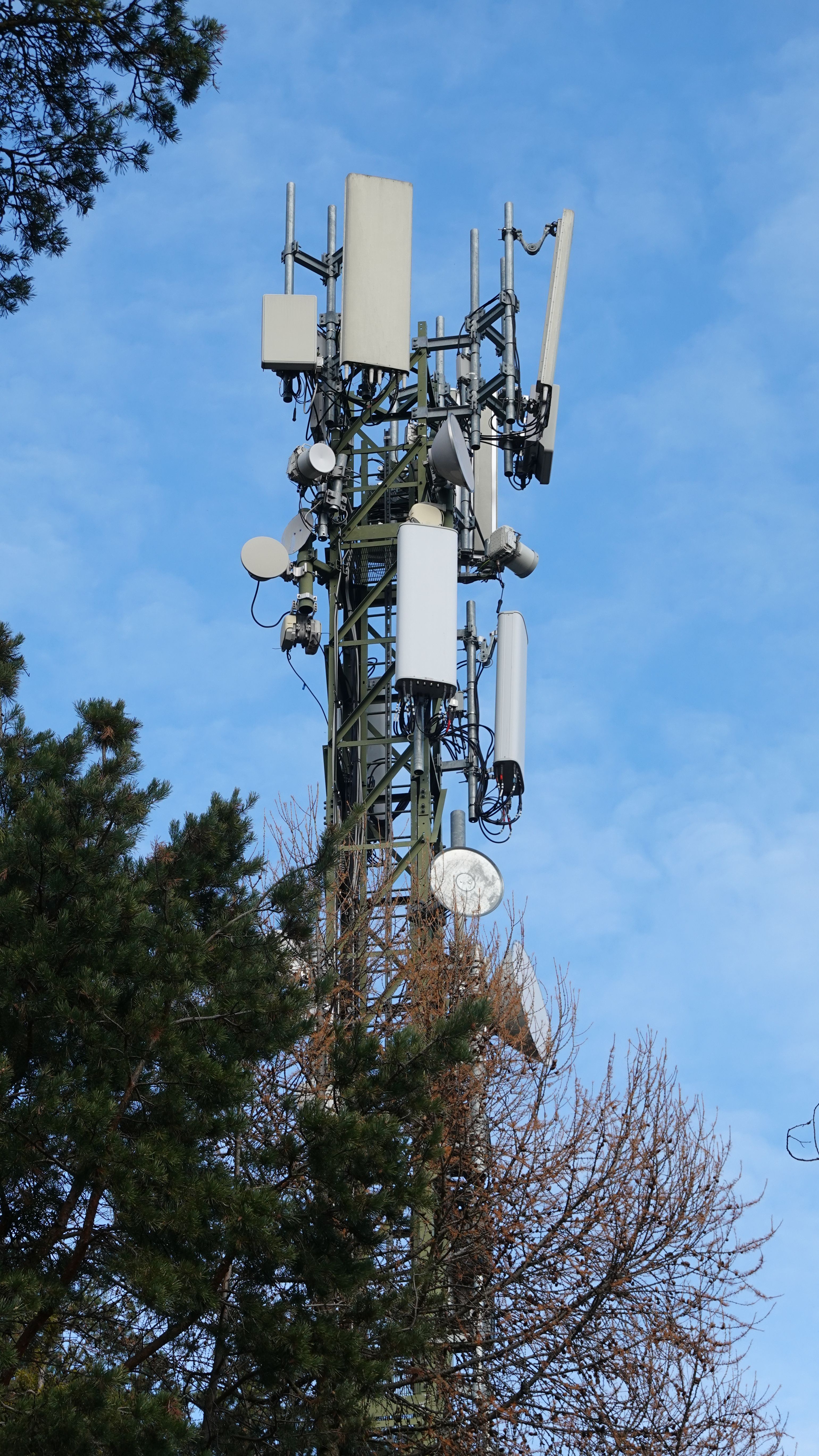 Die Antennen von Westen aus gesehen im Dezember 2025