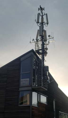 Die Anlage jetzt (2016) auch mit den Antennen von Tim. Foto Hugo Moroder 