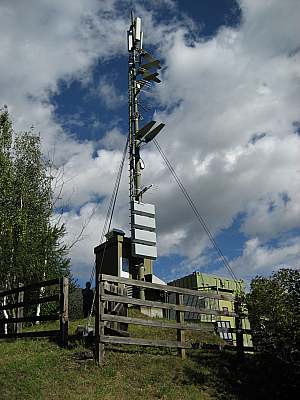 RAS-Anlage mit den Antennen von Tim