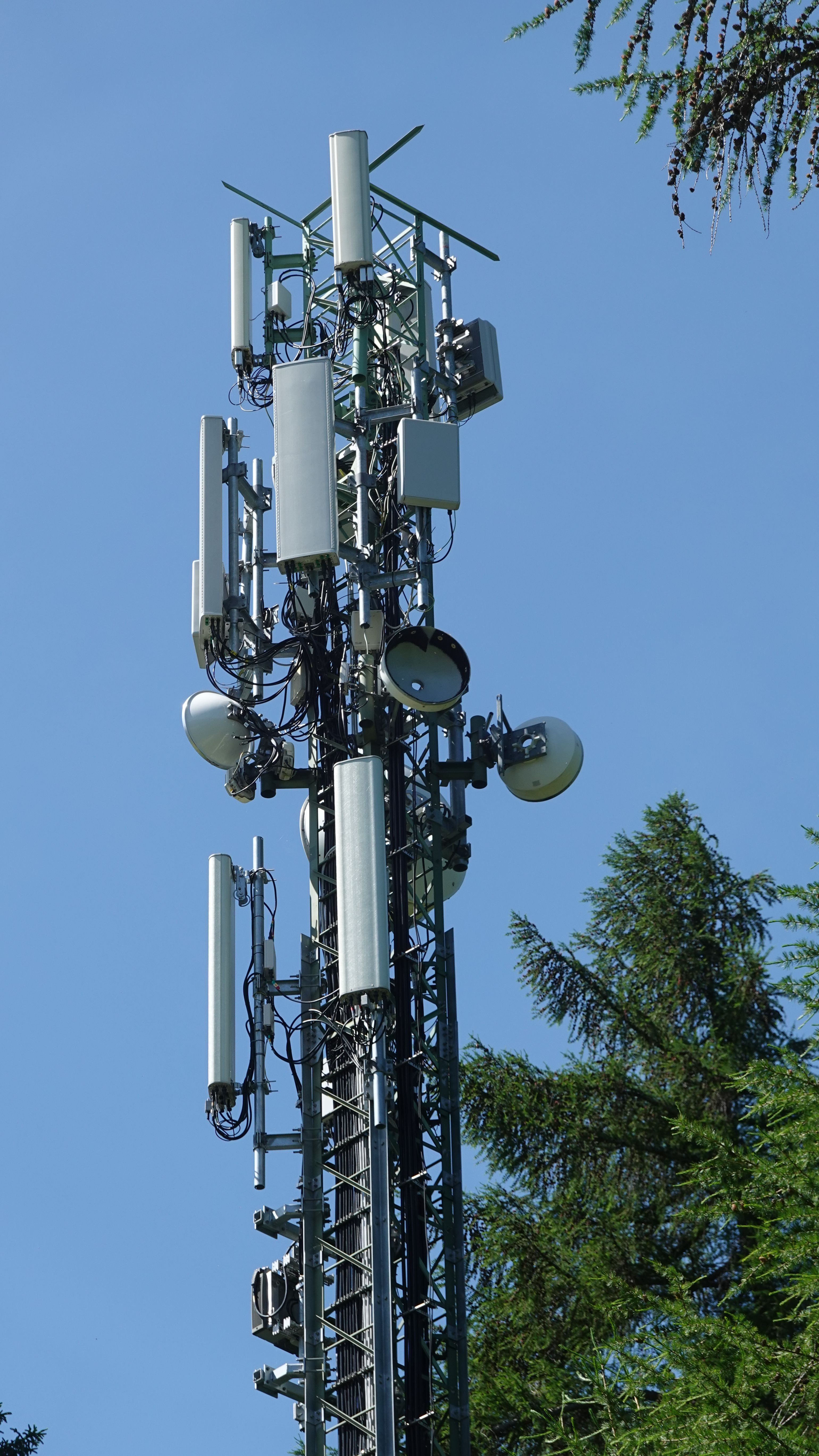 Die Antennen im Juni 2025 von Norden
