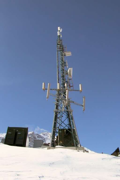 Die Anlage imFebruar 2000 mit Tim und Vodafone
