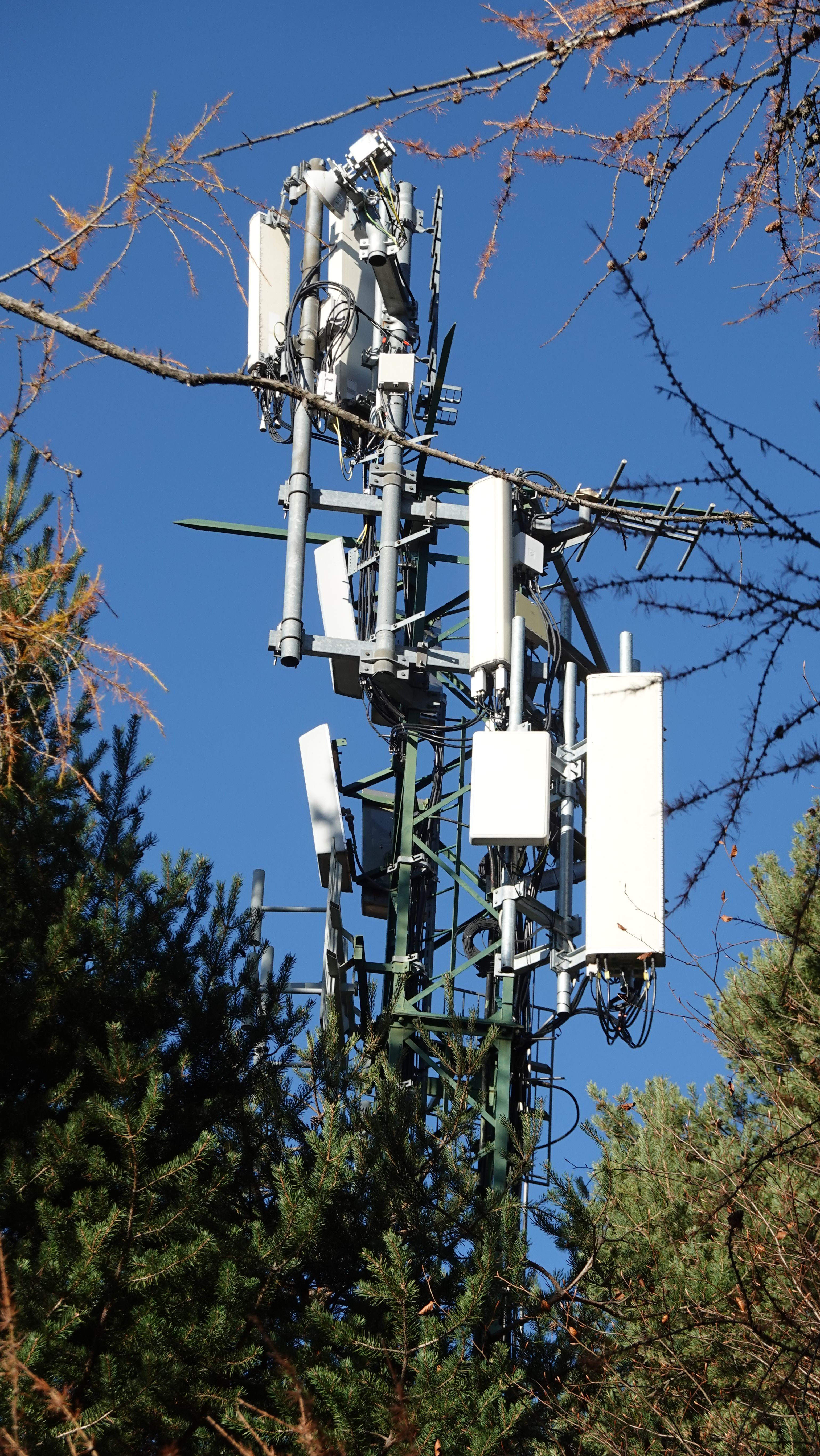 Die Antennen von Osten aus gesehen im November 2025