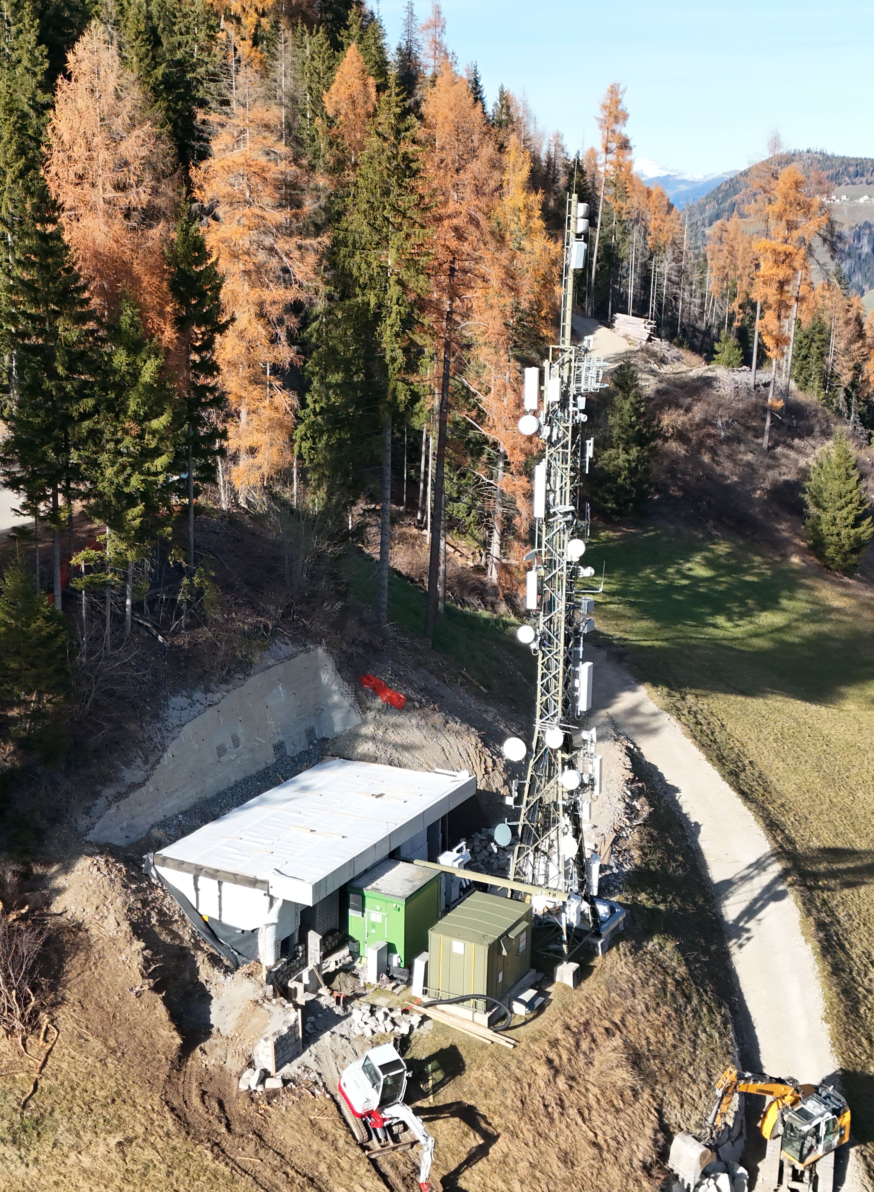 Der Bau der neuen Gerätehütte im November 2025. Foto RAS