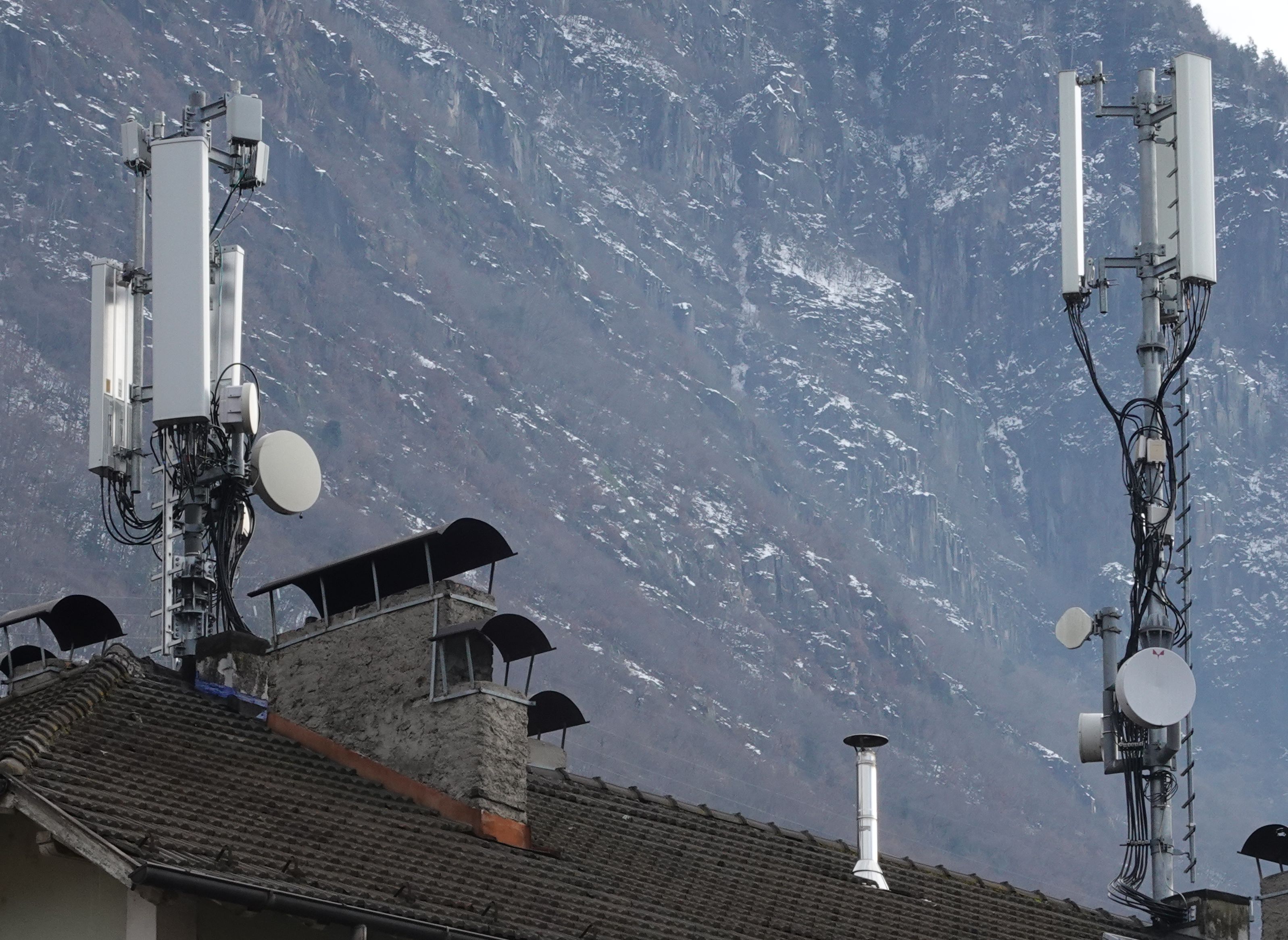 Die Antennen von Wind3 und Vodafone im Jänner 2021