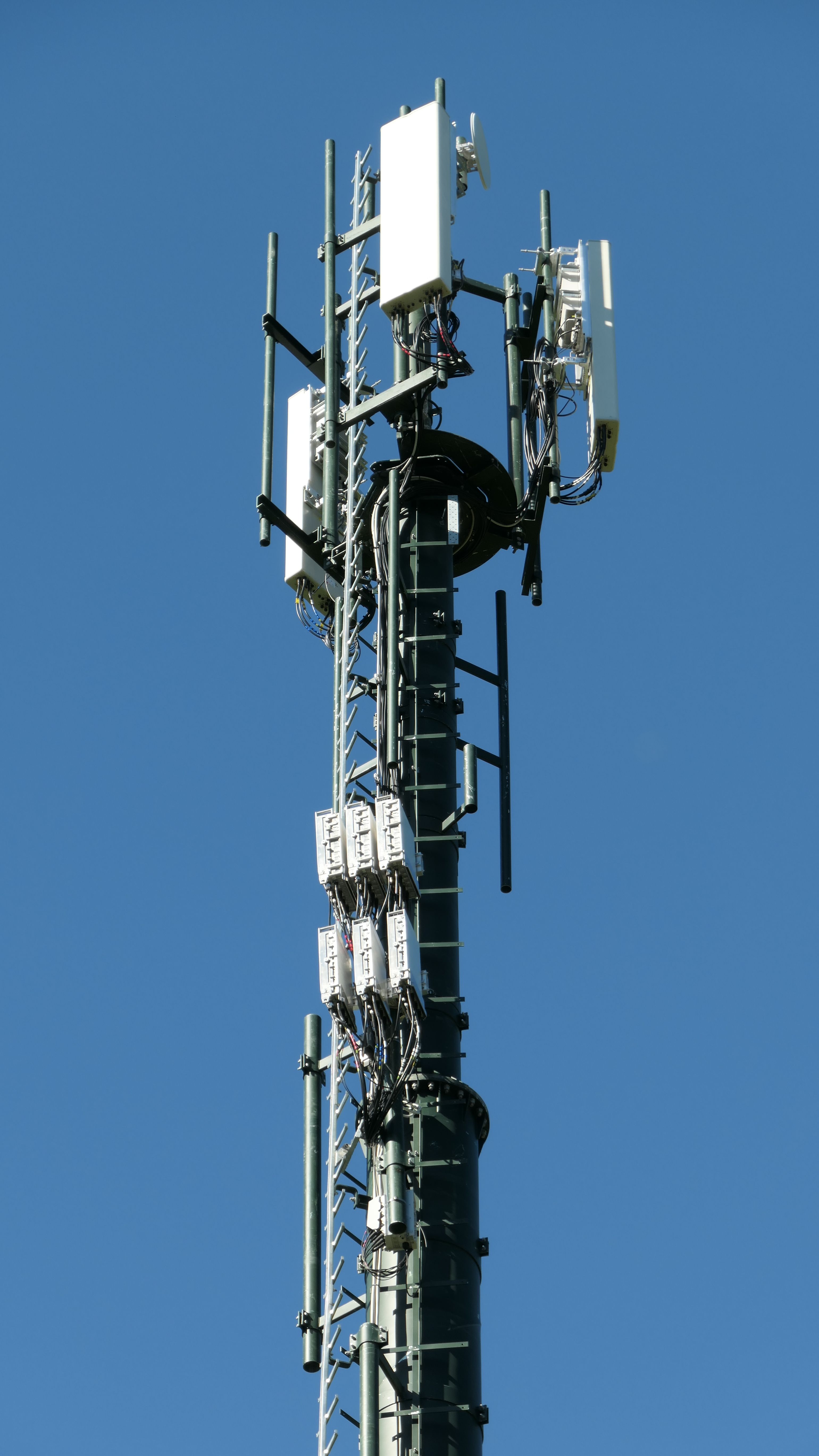 Die Antennen im September 2026 von Osten aus gesehen
