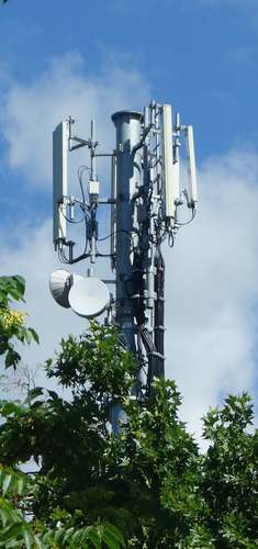 Die Antennen von Wind und Vodafone im August 2015