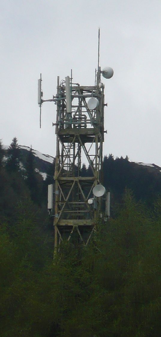 Die Anlage im Mai 2013 mit den Antennen von Vodafone